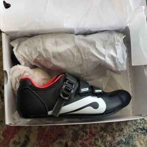Womens 8 peloton cycling shoes